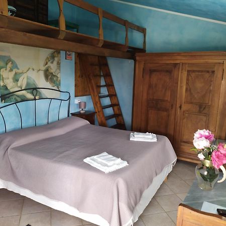 Da Teresa Bed and Breakfast San Teodoro  Rum bild