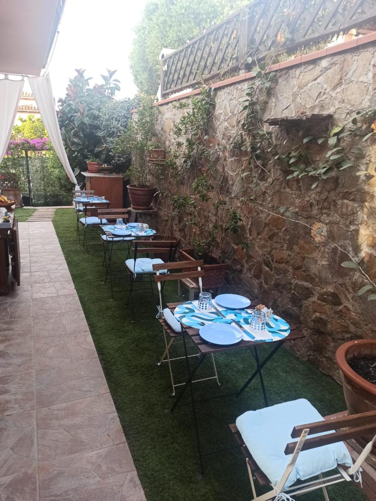Da Teresa Bed and Breakfast San Teodoro  Rum bild